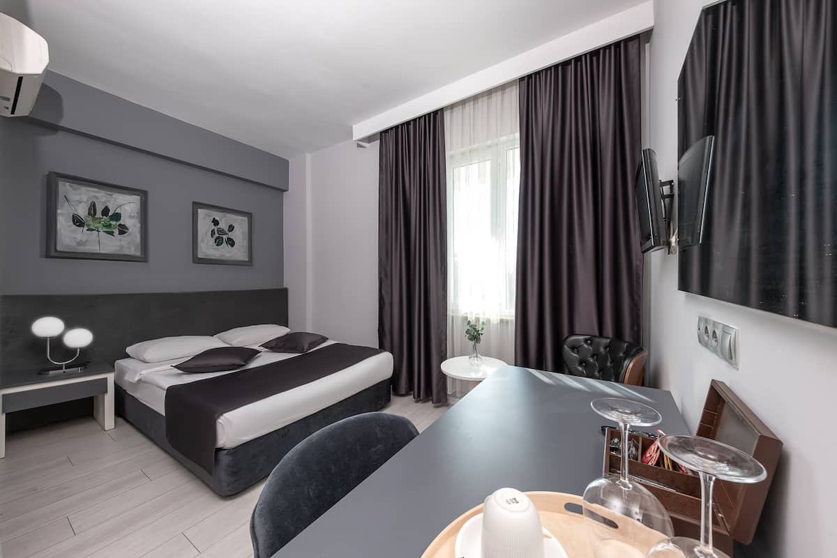 Premium bedding, minibar, desk, laptop workspace