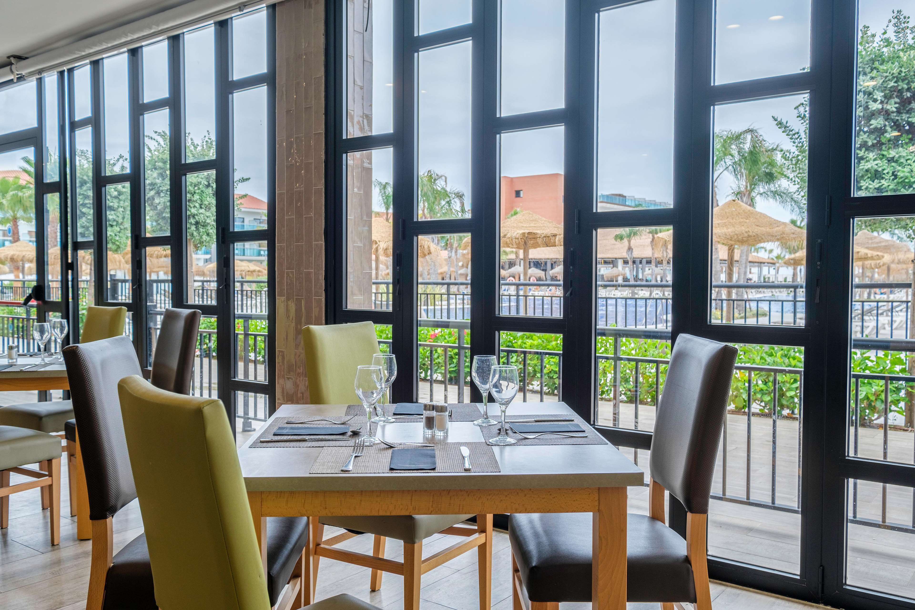 breakfast, lunch, dinner served; mediterranean cuisine