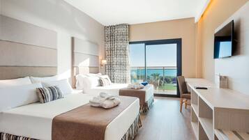 1 室のベッドルーム、ミニバー、セーフティボックス (室内)、デスク