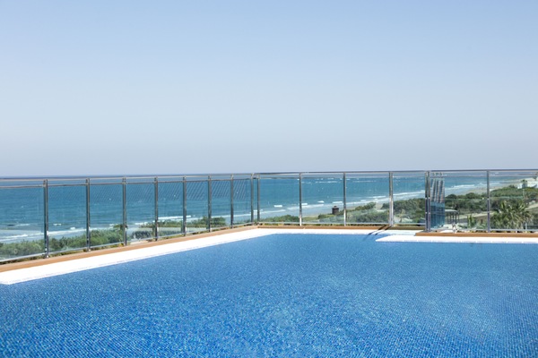 2 outdoor pools, pool umbrellas, sun loungers