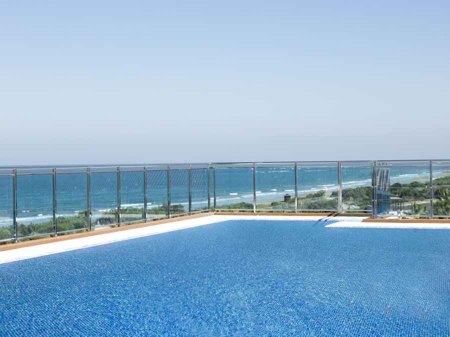 2 piscinas al aire libre, sombrillas, tumbonas