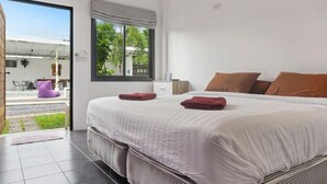 In-room safe, WiFi (free) - Samui Backpacker Hotel (Koh Samui)
