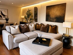 Vila superluxo, suíte, vista para o jardim | Lounge