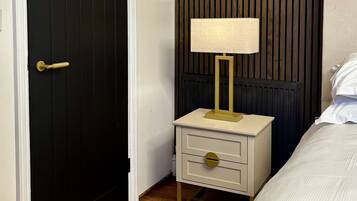 Luksus-villa - eget badeværelse - udsigt til have | 2 soveværelser