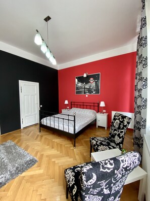 Soundproofing, free WiFi