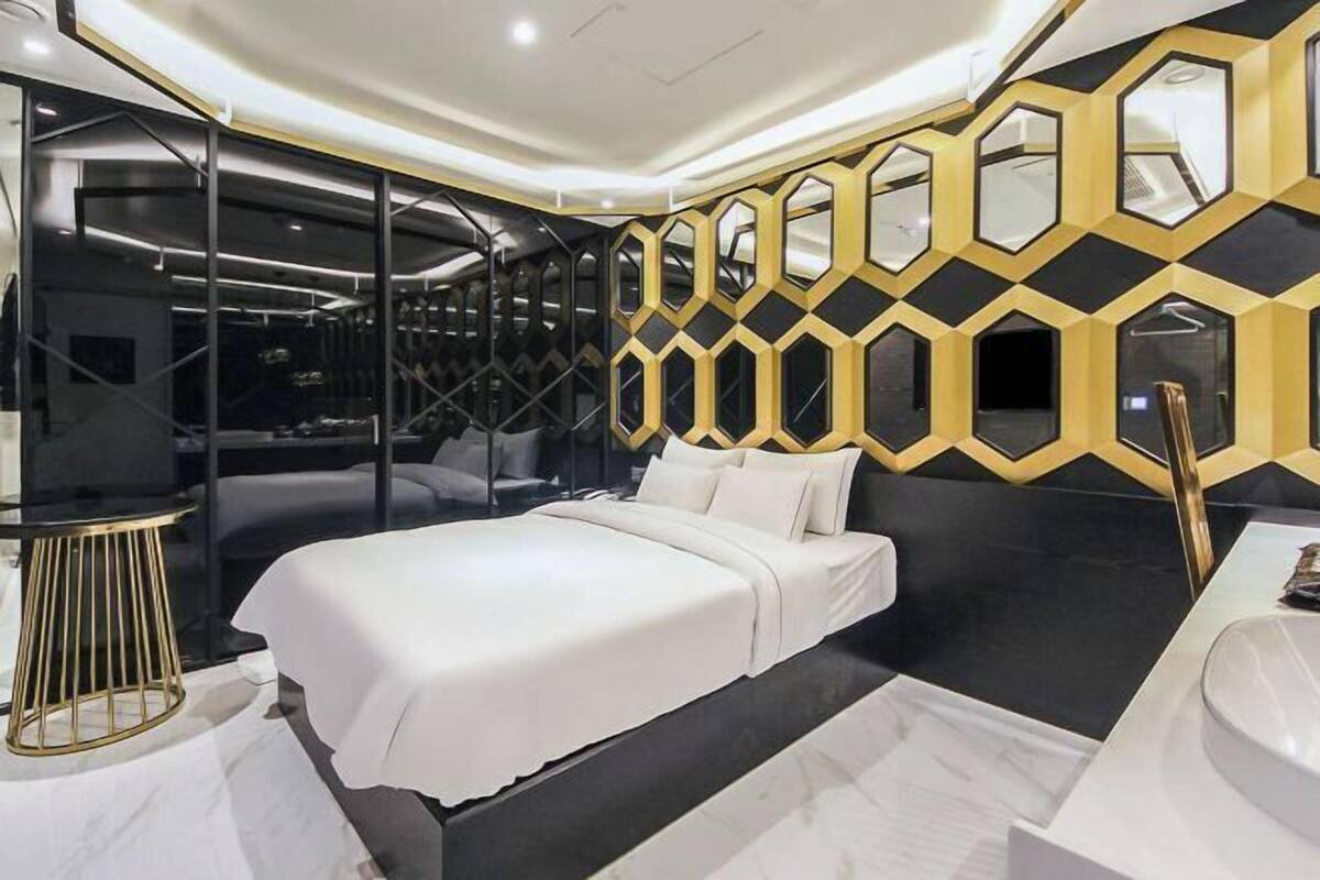Ropa de cama de alta calidad y escritorio 
