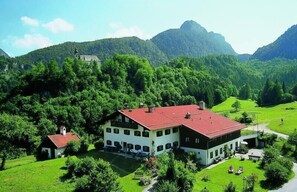 Exterior - Apartment with balcony for 1 - 2 persons with wonderful valley view and terrace (Bad Reichenhall)