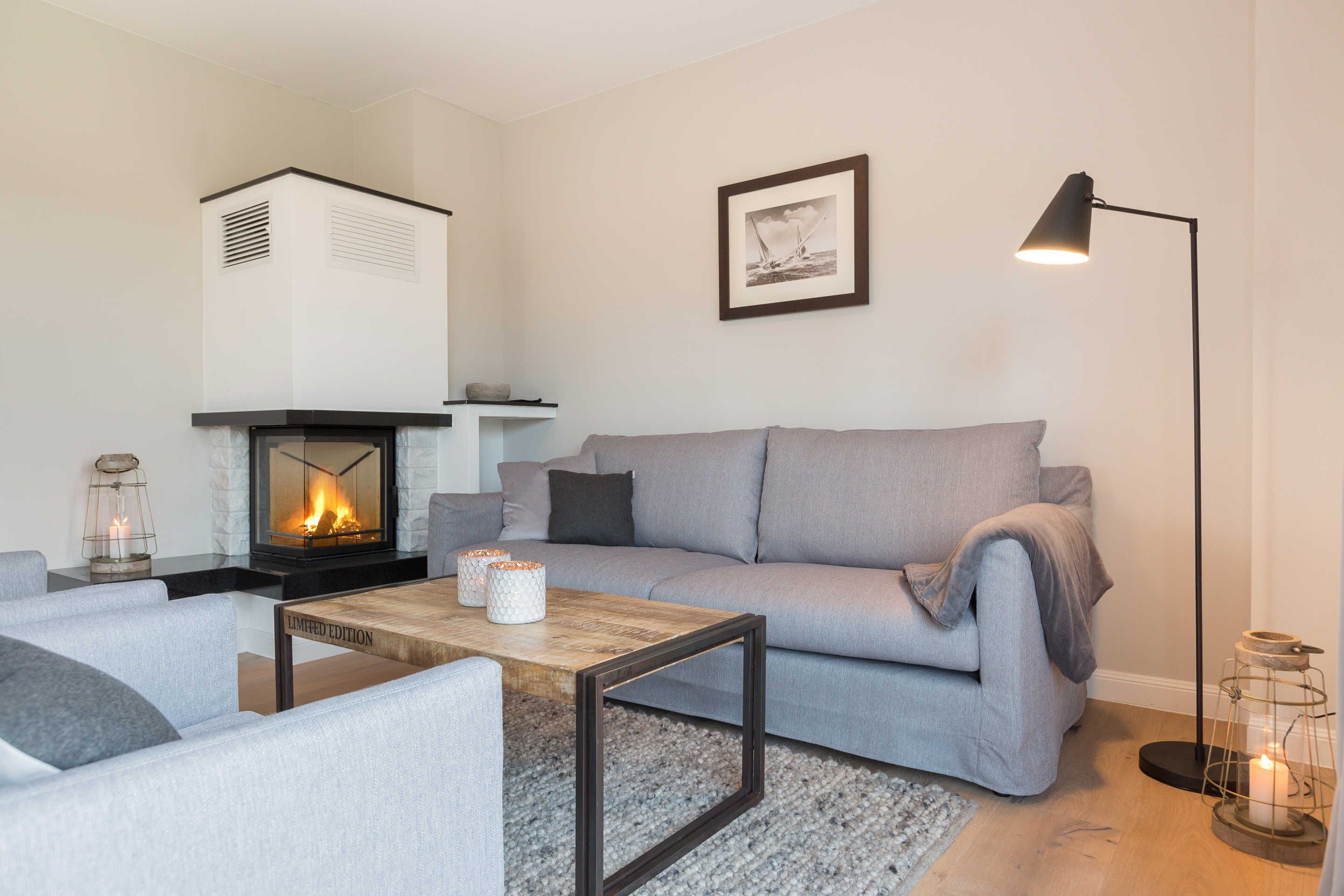 Télévision, cheminée