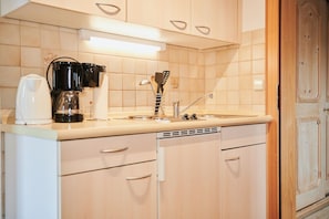 Kühlschrank, Toaster, Hochstuhl