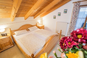 1 chambre, fer et planche Ă repasser, accĂšs Internet, draps fournis