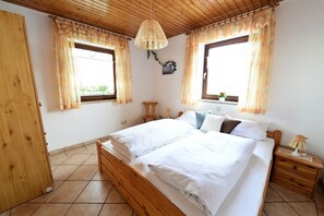 2 chambres, accĂšs Internet, draps fournis