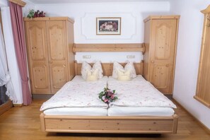 1 chambre, accès Internet, draps fournis