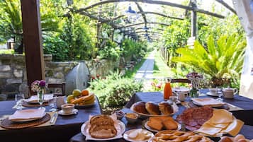 Petit-déjeuner continental compris tous les jours