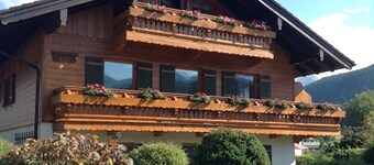 Ferienwohnung für 1-4 Pers., 65 m², 2 Schlafzimmer, Wohnzimmer, Kochnische, 2 Bäder mit Dusche/WC, Balkon