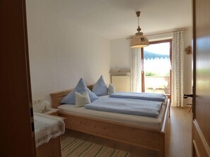 1 chambre, accĂšs Internet, draps fournis