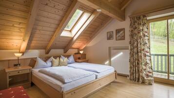 2 habitaciones, acceso a internet y ropa de cama