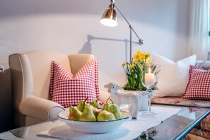 TV, tavolo da ping pong