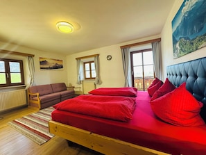 1 bedroom, iron/ironing board, internet, bed sheets