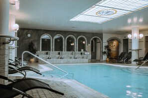 Behandlungsräume für Paare, Whirlpool, Dampfbad