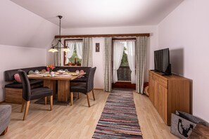 تناول الطعام