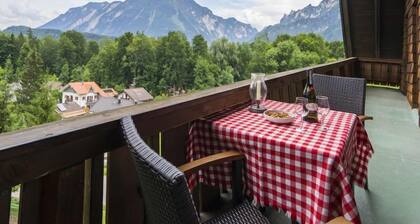 Ferienwohnung-5 Personen, 80qm, 3 Schlafzimmer, 2 Bäder, Balkon, Alleinlage mit Bergblick