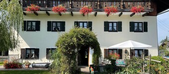Ferienwohnung für 2 Erwachsene und 3 Kinder, 60 qm, 2. Stock, 2 Schlafzimmer, Wohnzimmer, Küche, SAT-TV, Balkon