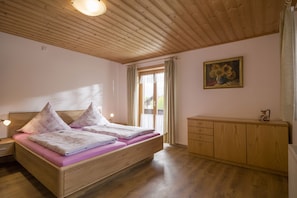 1 Schlafzimmer, Bügeleisen/Bügelbrett, Internetzugang, Bettwäsche