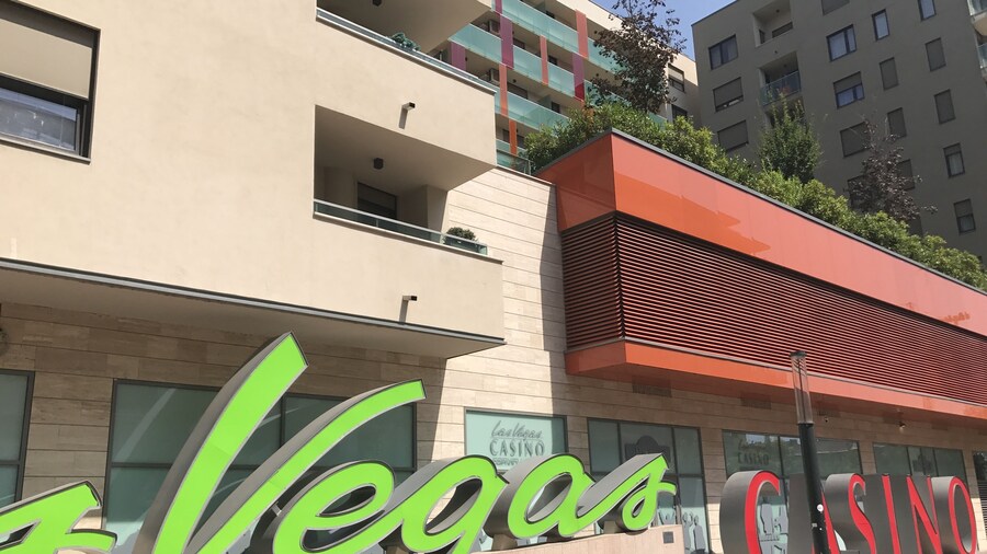 コルビン ローズ アパートメント ホテル