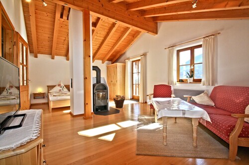 Ferienwohnung Kampenwandblick 74qm, sep. Schlafzimmer, Balkon, separater Eingang