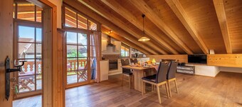 Vacation apartment Schober Alm with 2 bedrooms, 2nd floor, balcony, 66 sqm