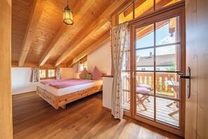 1 bedroom, iron/ironing board, Internet, bed sheets