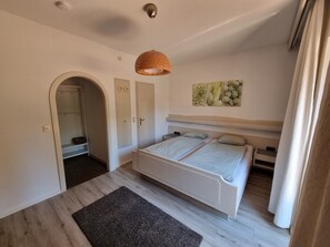 1 Schlafzimmer, Internetzugang, BettwÀsche