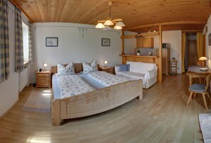1 bedroom, internet, bed sheets