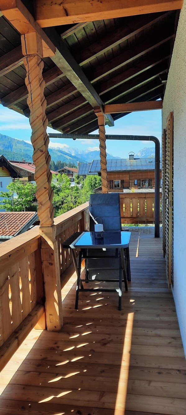 Terrace/patio - Ein-Raum-Ferienwohnung "Unterbergblick" separate Küchenzeile, Balkon (Reit im Winkl)