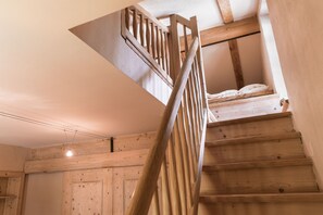 Interior - (8) Vier-Raum-Ferienwohnung 85qm, 2 Bäder, 3 Schlafzimmer, Küche und Balkon (Reit im Winkl)