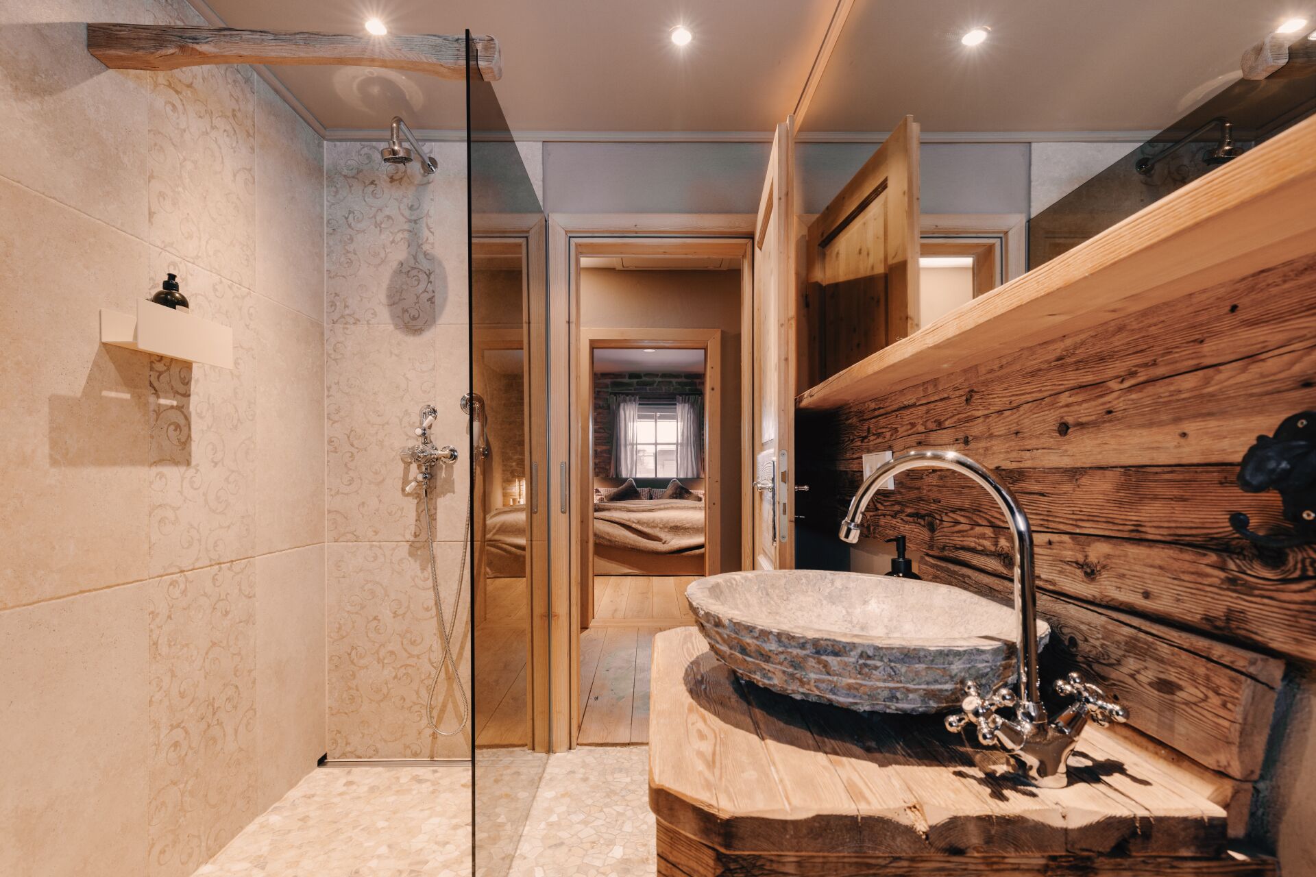 Bathtub, hair dryer, towels