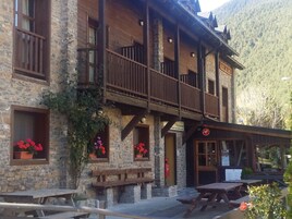 Entrada al alojamiento