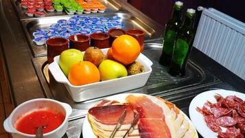 Free daily full breakfast