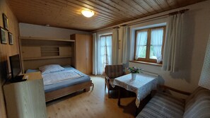 1 bedroom, Internet, bed sheets - Cozy vacation apartment 3, 25 sqm (Schneizlreuth)