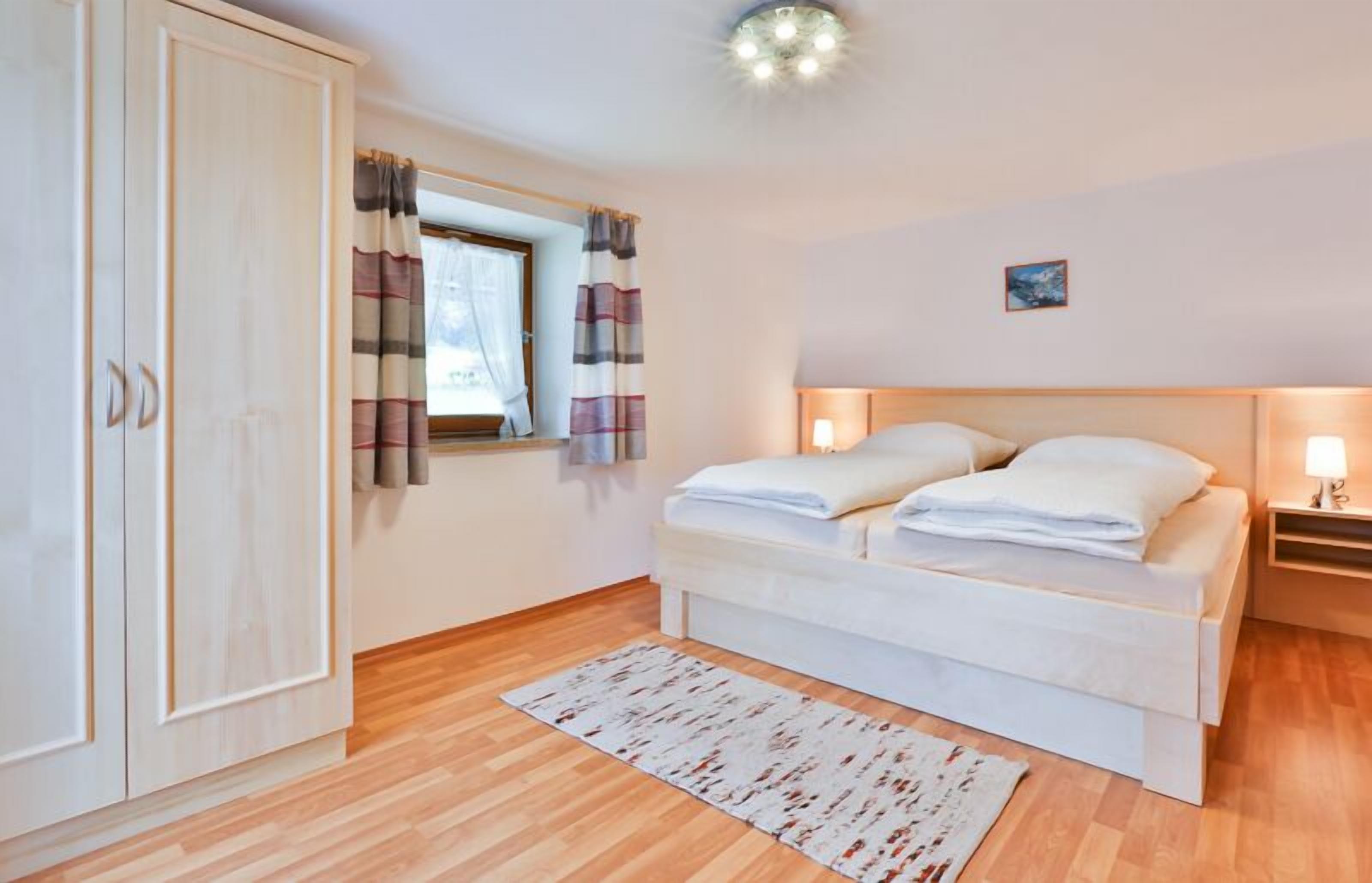 2 chambres, accès Internet, draps fournis