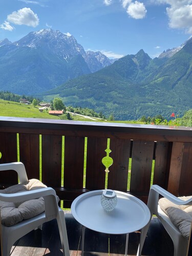 Vacation apartment for 2-4 persons, shower/WC, south-facing balcony, TV, W-LAN