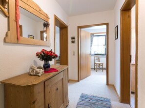 Ferienwohnung 4, 60 qm, f. 1-2 Personen-Gang