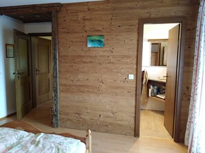 1 bedroom, Internet, bed sheets