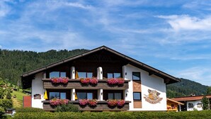 Exterior - Hausberg two-room vacation apartment 45 sqm (Reit im Winkl)