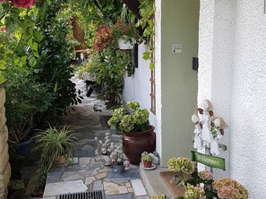 تفاصيل الفندق من الخارج