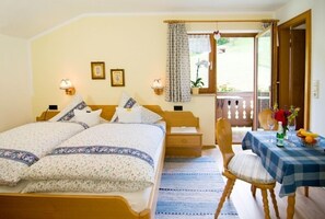 1 sovrum, internet och sängkläder