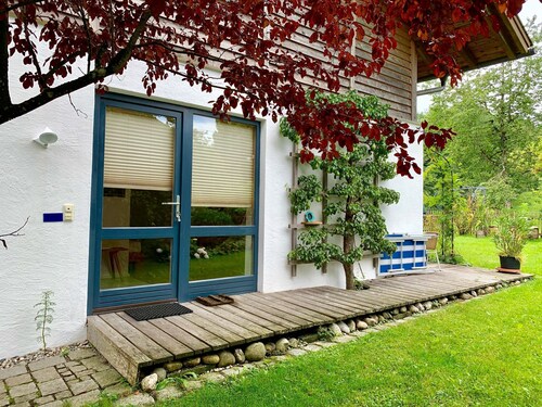 Ferienwohnung 40m², Erdgeschoss, Wohn/Schlafraum mit Kochnische, Terrasse, W-LAN