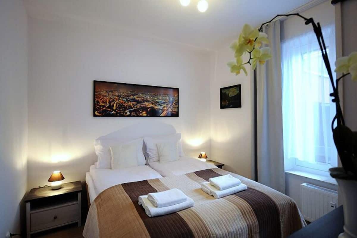 Departamento (G001) | 2 habitaciones, ropa de cama de alta calidad y decoración personalizada