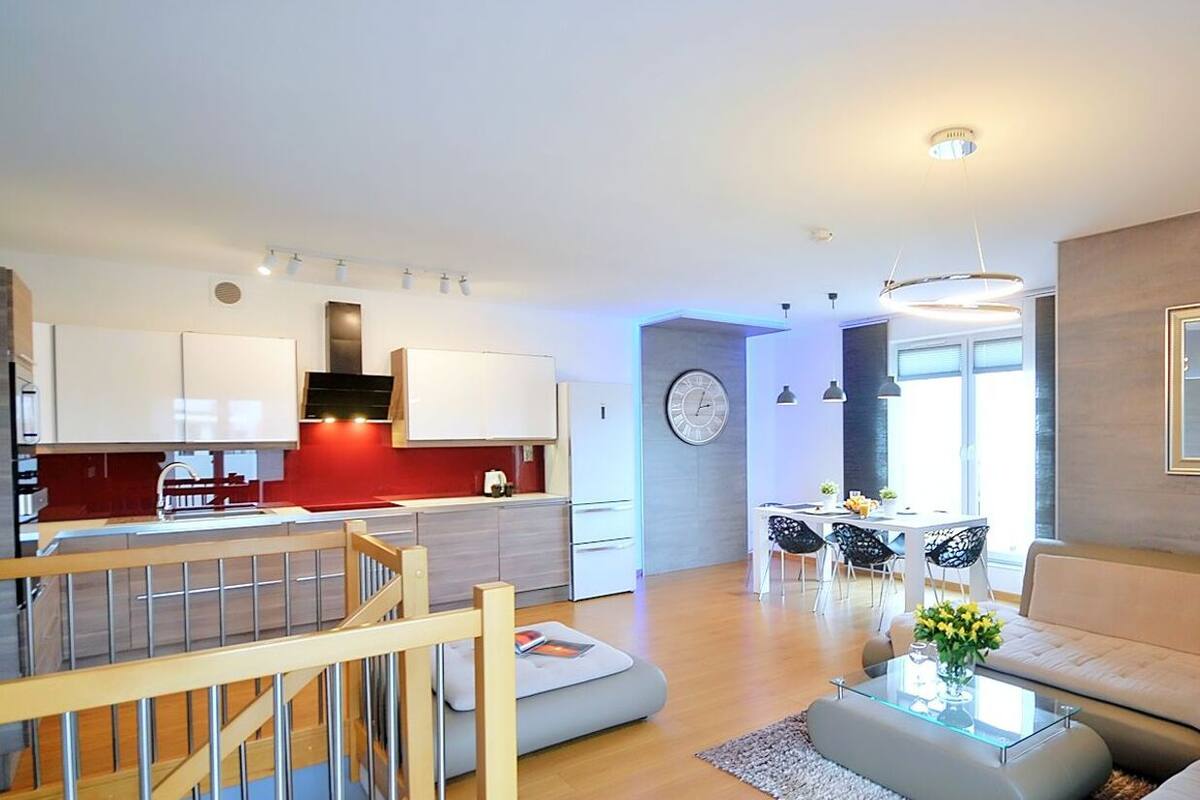 Apartment (B401) | Wohnbereich | Flachbildfernseher