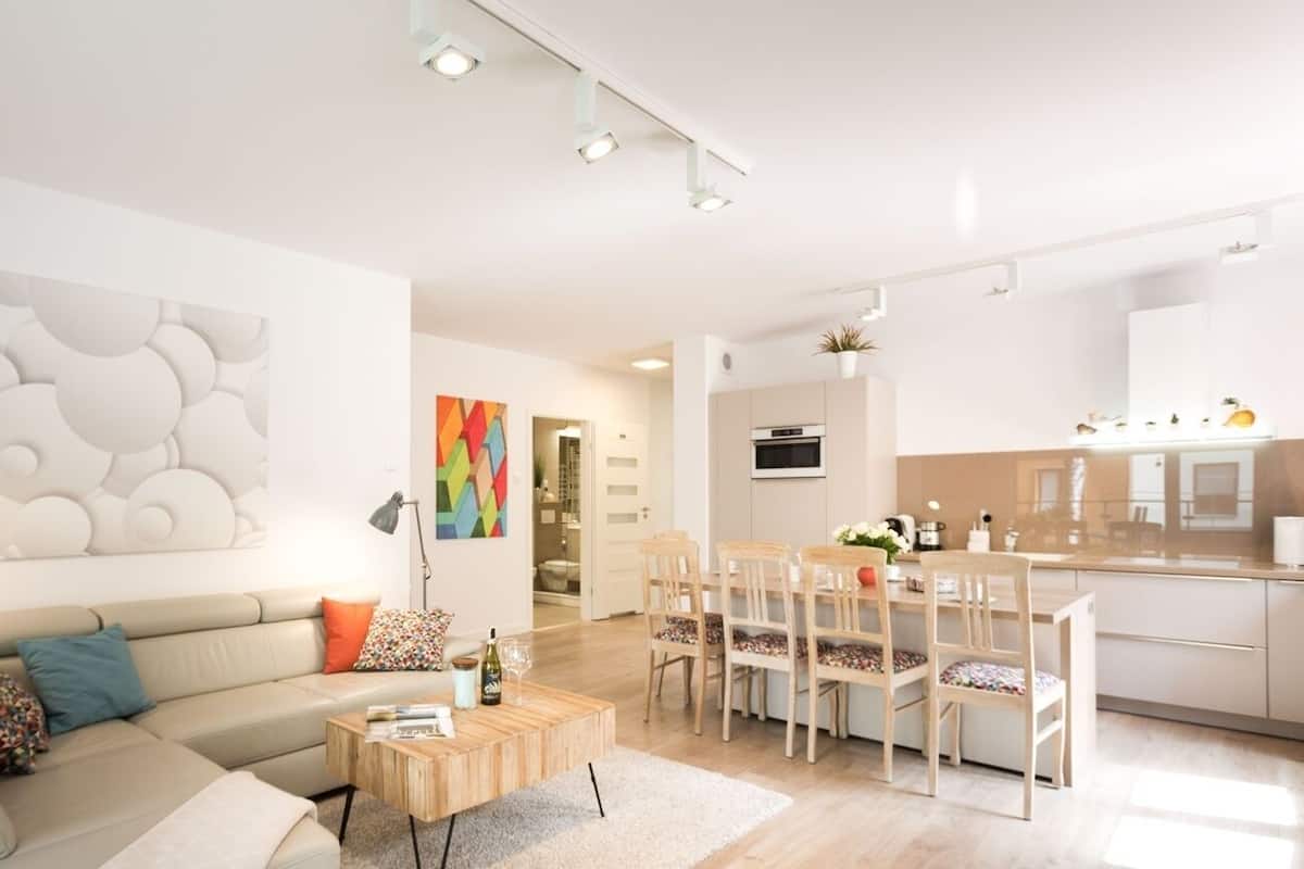 Departamento Deluxe, 2 habitaciones, balcón, en el área del jardín (I009) | 2 habitaciones, ropa de cama de alta calidad y decoración personalizada